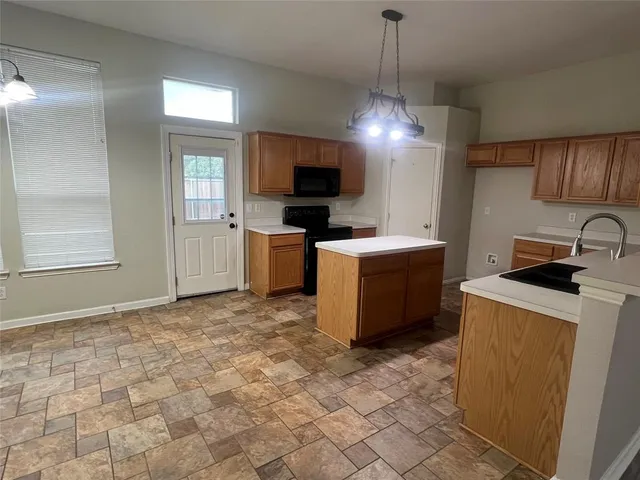 $1,995 | 1050 Port Aransas Drive, Little Elm, TX 75068