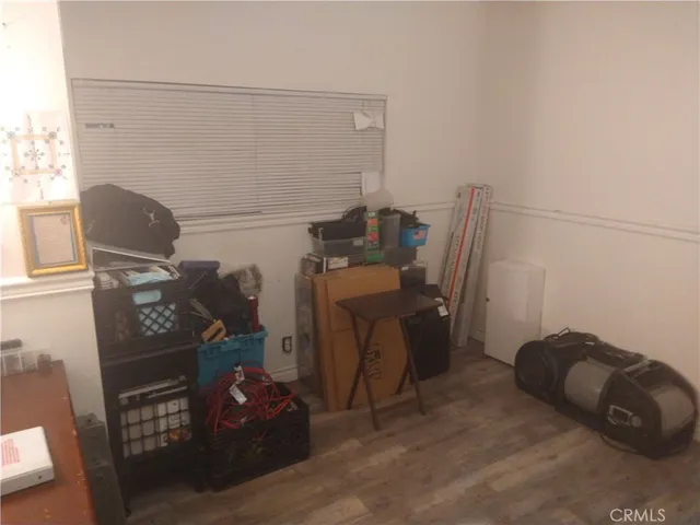 a view of utility room