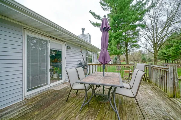 $210,000 | 13802 Dorr Road, South Beloit, IL 61080