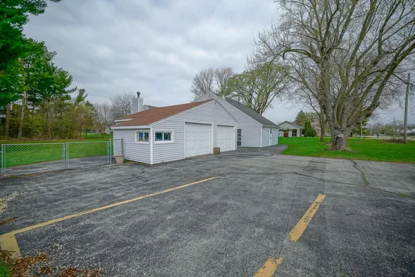 $210,000 | 13802 Dorr Road, South Beloit, IL 61080