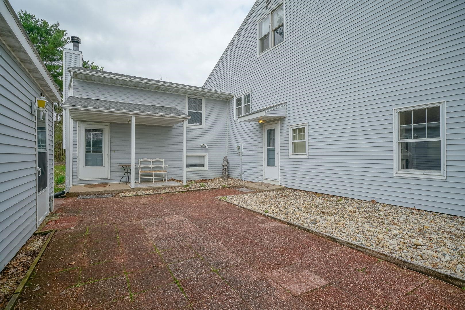 13802 Dorr Road South Beloit, IL 61080 - Photo 4 of 37