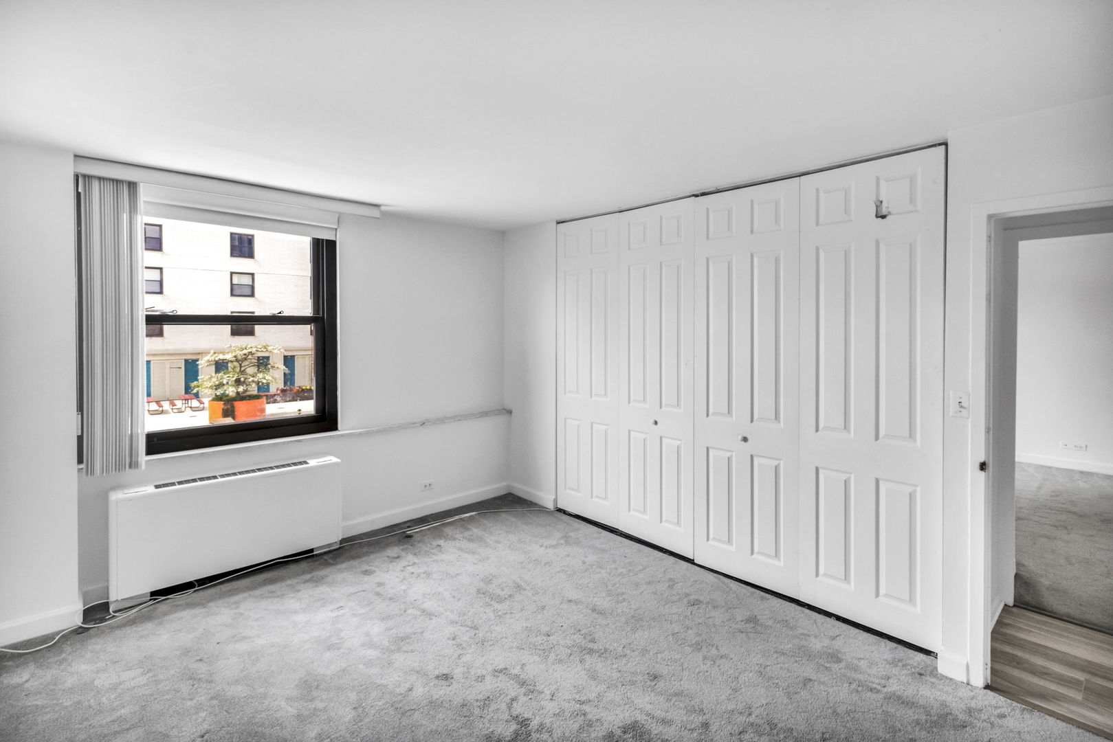 5701 North Sheridan Road, Unit 3J Chicago, IL 60660 - Photo 13 of 19