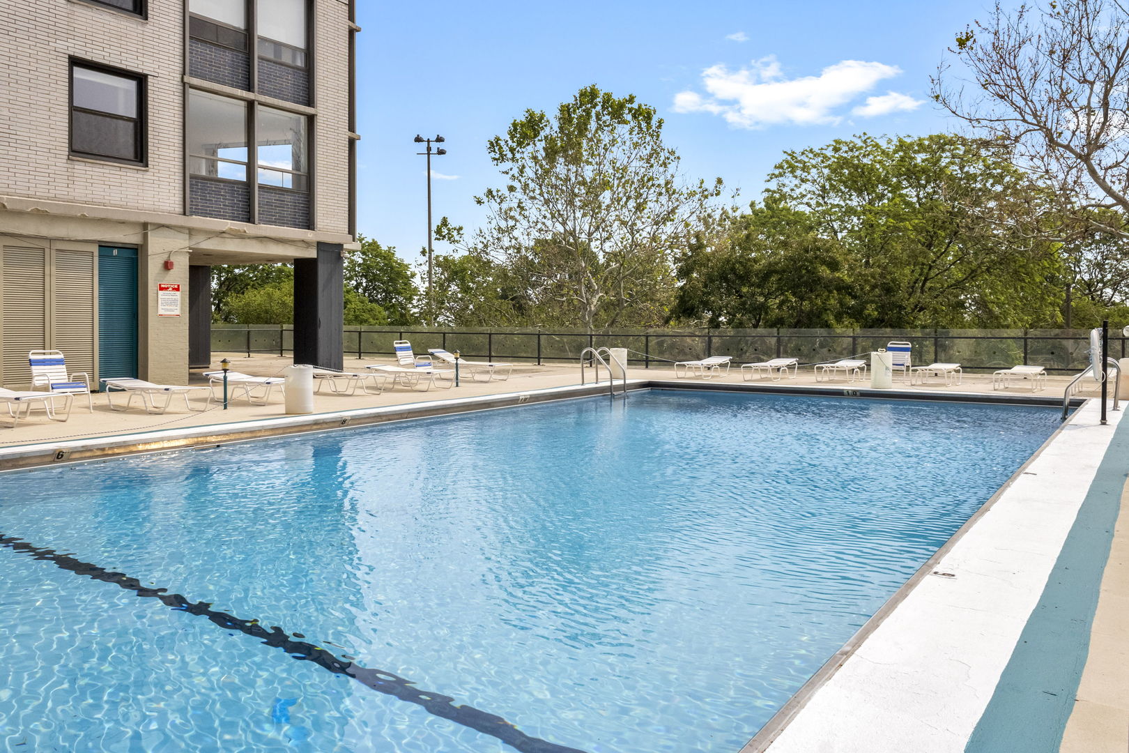 5701 North Sheridan Road, Unit 3J Chicago, IL 60660 - Photo 15 of 19