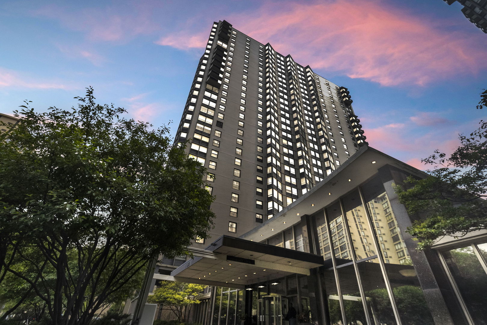 5701 North Sheridan Road, Unit 3J Chicago, IL 60660 - Photo 18 of 19