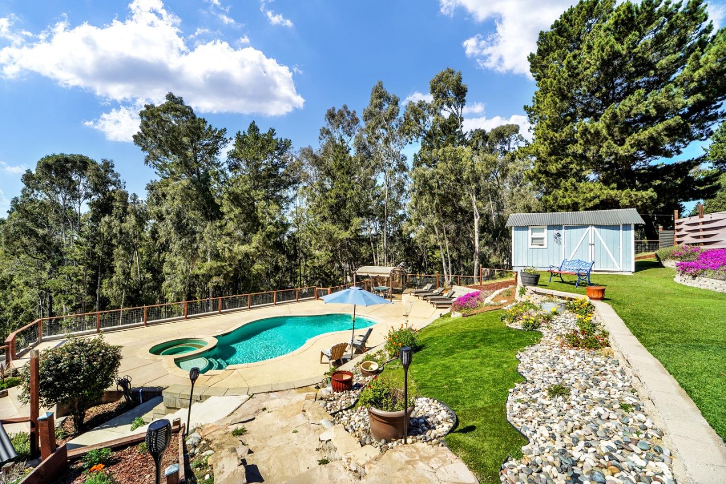 507 Poppy Hill Road Watsonville, CA 95076 - Photo 8 of 57 Gallery Image 8
