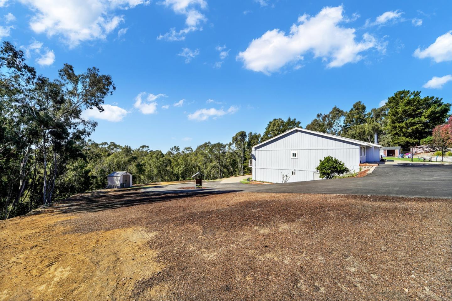 507 Poppy Hill Road Watsonville, CA 95076 - Photo 10 of 57 Gallery Image 10