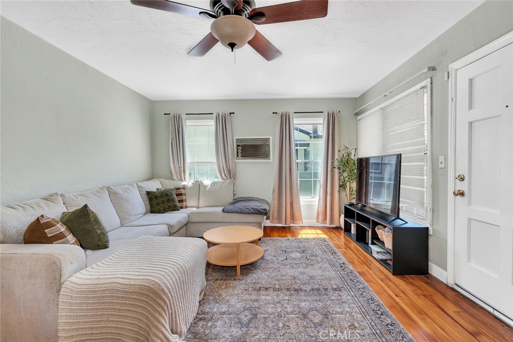 641 East 19th Street Merced, CA 95340 - Photo 8 of 34