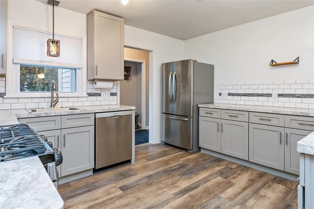 $2,500 | 46 Country Lane, Penfield, NY 14526