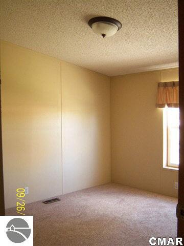 551 South Wise Road Mount Pleasant, MI 48858 - Photo 9 of 16 1770249-8.JPG