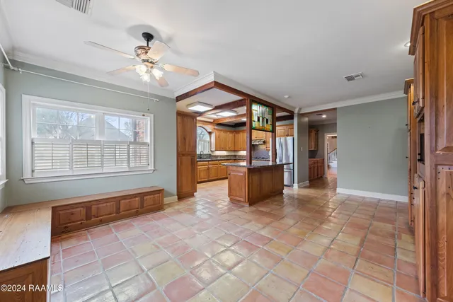 $575,000 | 1013 Bayou Bend Circle, Breaux Bridge, LA 70517