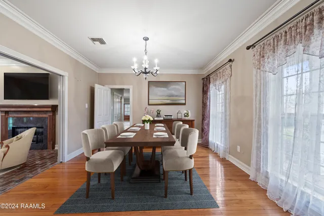 $575,000 | 1013 Bayou Bend Circle, Breaux Bridge, LA 70517