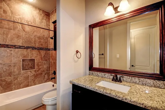 $4,300 | 106 Bella Sole, Shenandoah, TX 77381