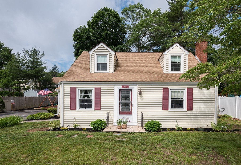 30 Wilder Road Norwell, MA 02061 - Photo 1 of 25 a front view of a house with a yard