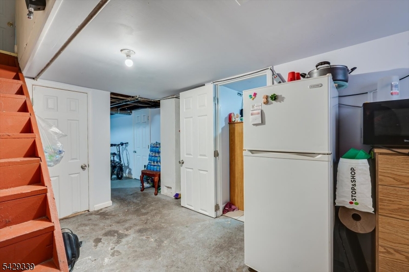 31 Romney Road Bound Brook, NJ 08805 - Photo 24 of 30