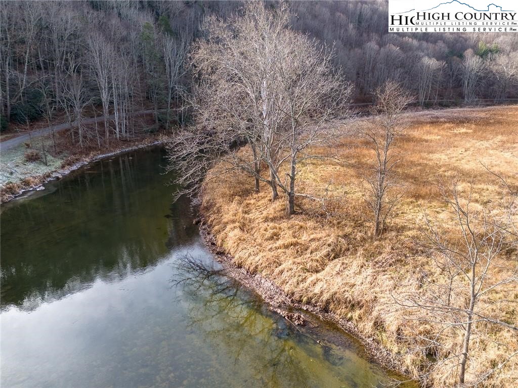 1430 West Deep Ford Road Lansing, NC 28643 - Photo 3 of 12