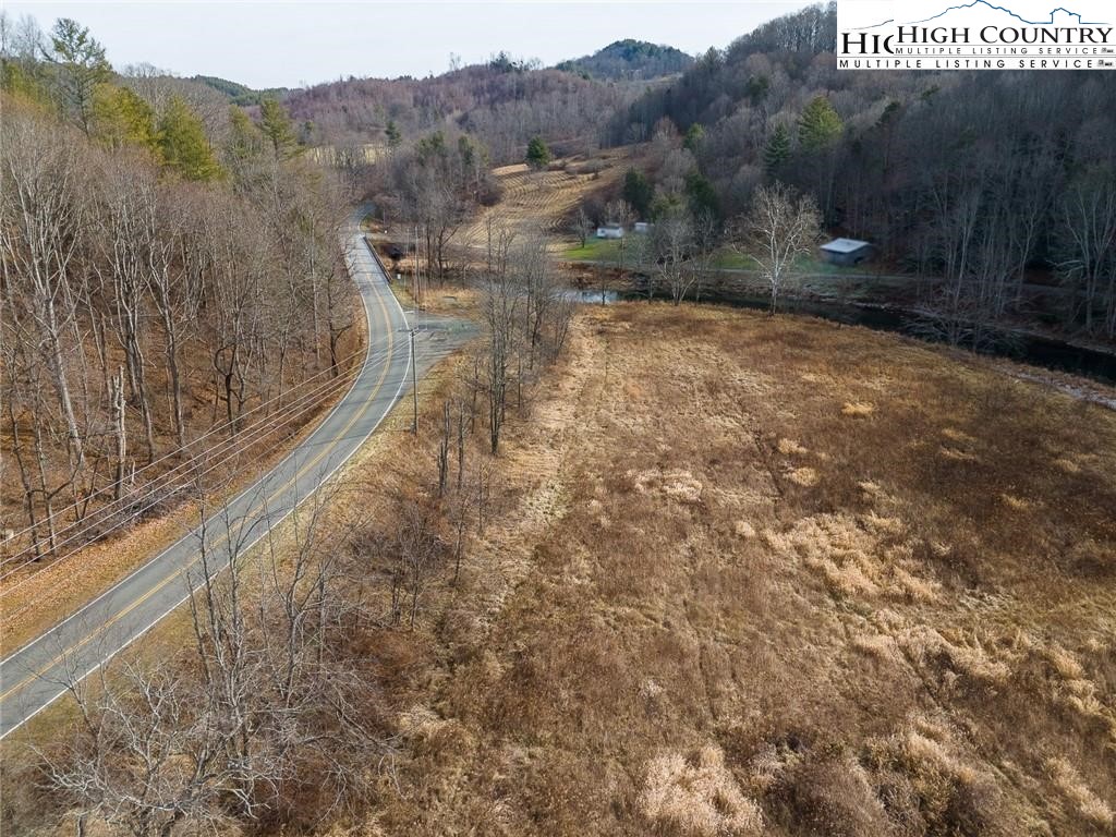 1430 West Deep Ford Road Lansing, NC 28643 - Photo 4 of 12