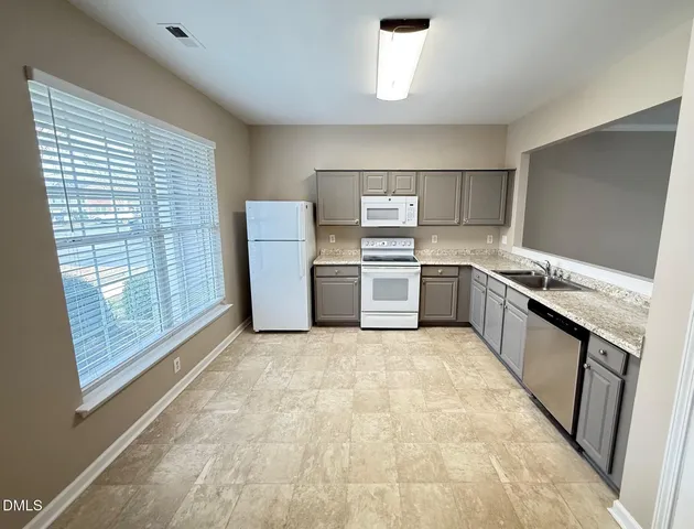 $1,795 | 412 Canyon Lake Circle, Morrisville, NC 27560