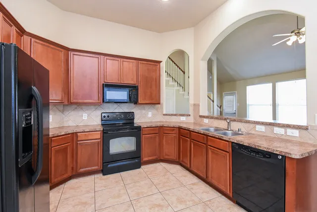 $2,550 | 15007 Grape Orchard Court, Cypress, TX 77433