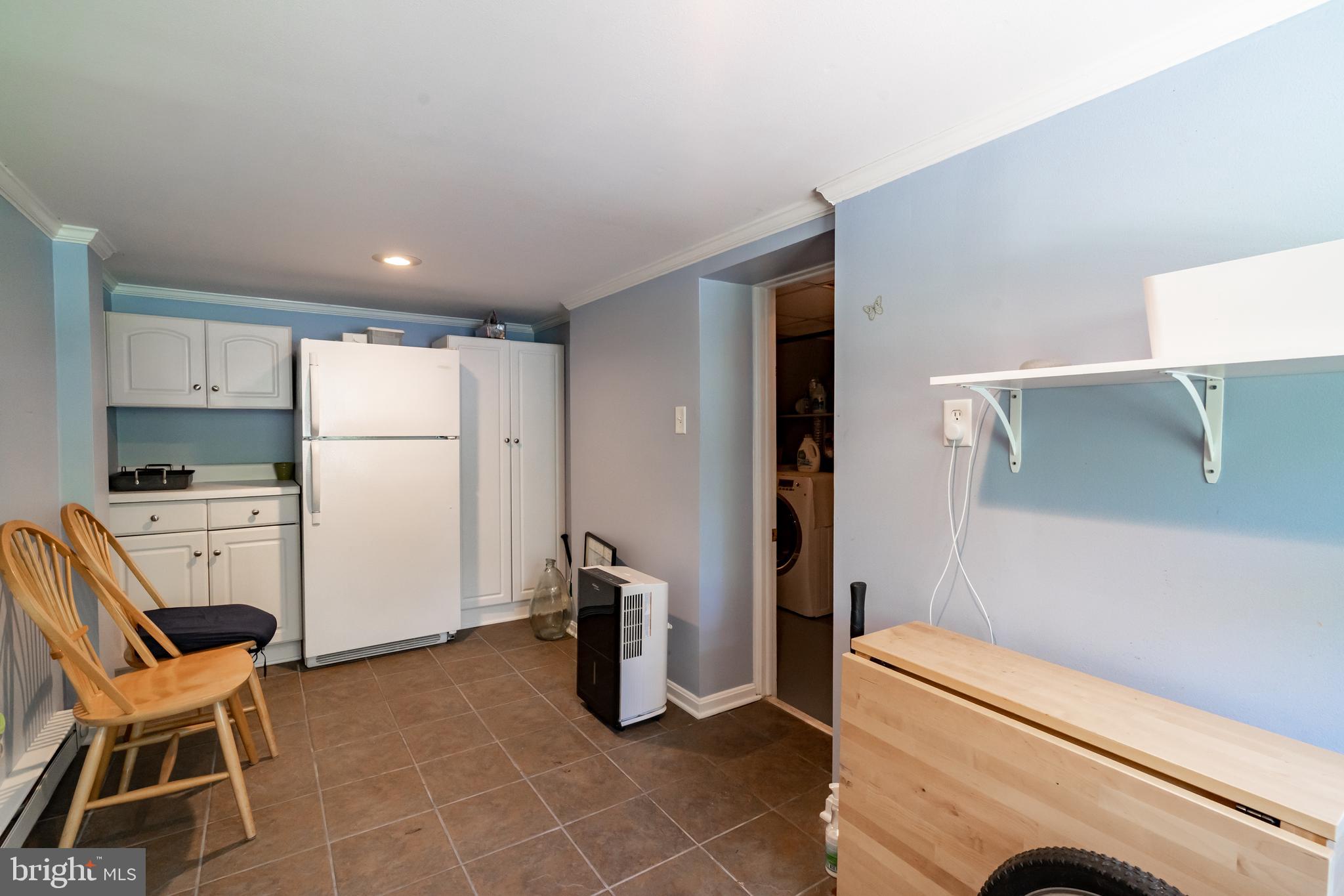 504 Hatherleigh Road Baltimore, MD 21212 - Photo 30 of 42 Additional finished basement space - hobby room