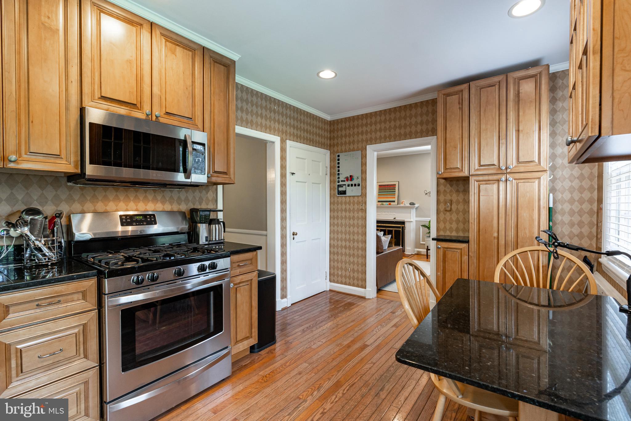 504 Hatherleigh Road Baltimore, MD 21212 - Photo 10 of 42