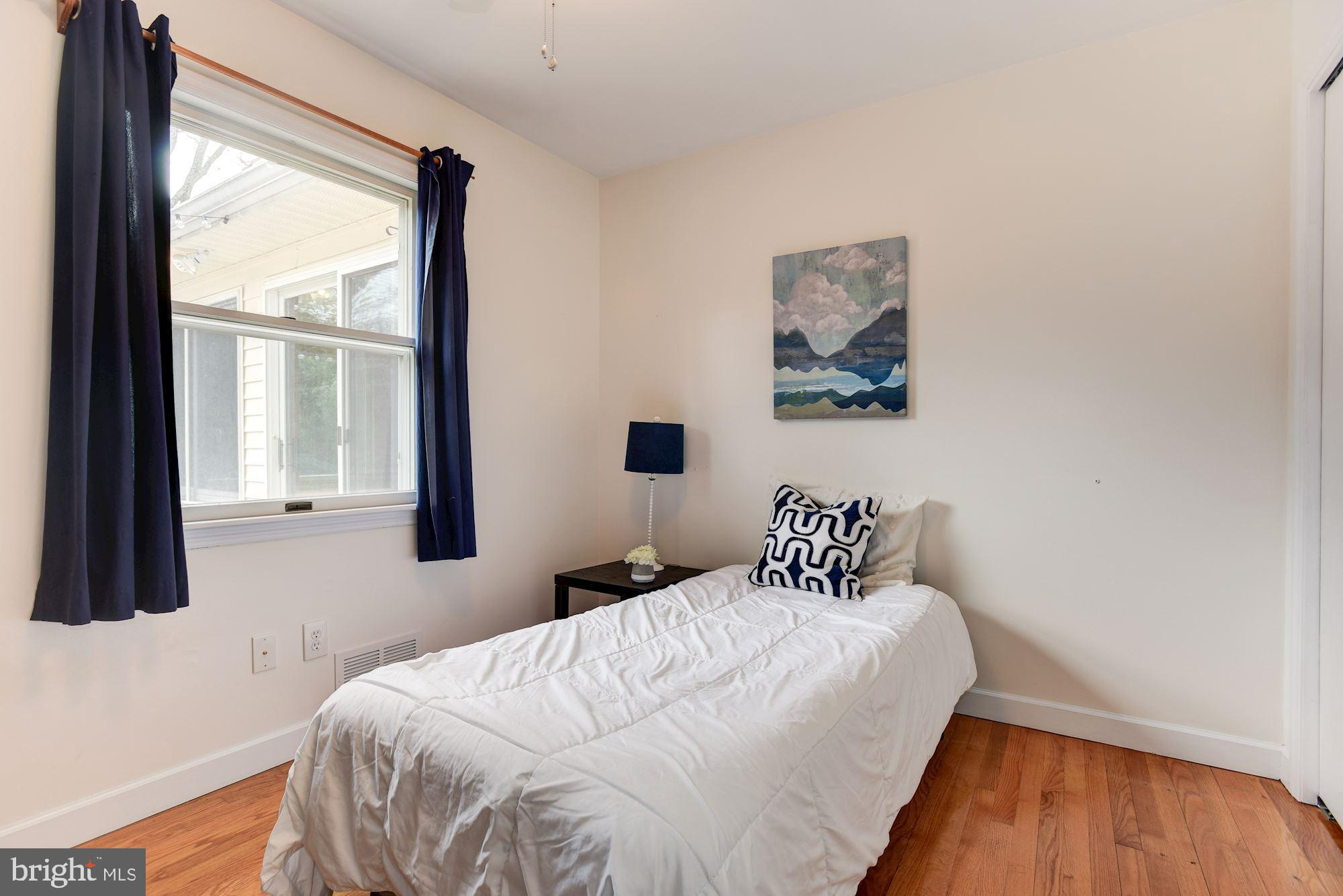 338 Edgewater Road Pasadena, MD 21122 - Photo 20 of 42 Bedroom