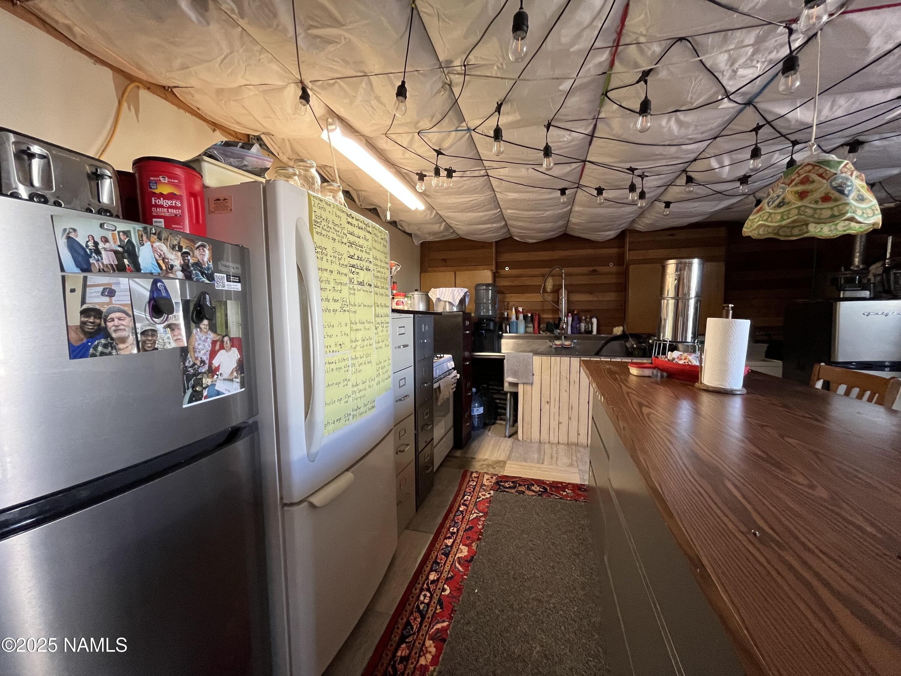 613 East Mountain Cat Road Williams, AZ 86046 - Photo 7 of 29 a view of a living room with furniture
