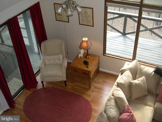 66 Mild Winter Road Hedgesville, WV 25427 - Photo 8 of 20 Living Room