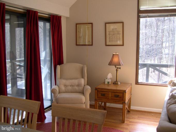 66 Mild Winter Road Hedgesville, WV 25427 - Photo 9 of 20 Living Room