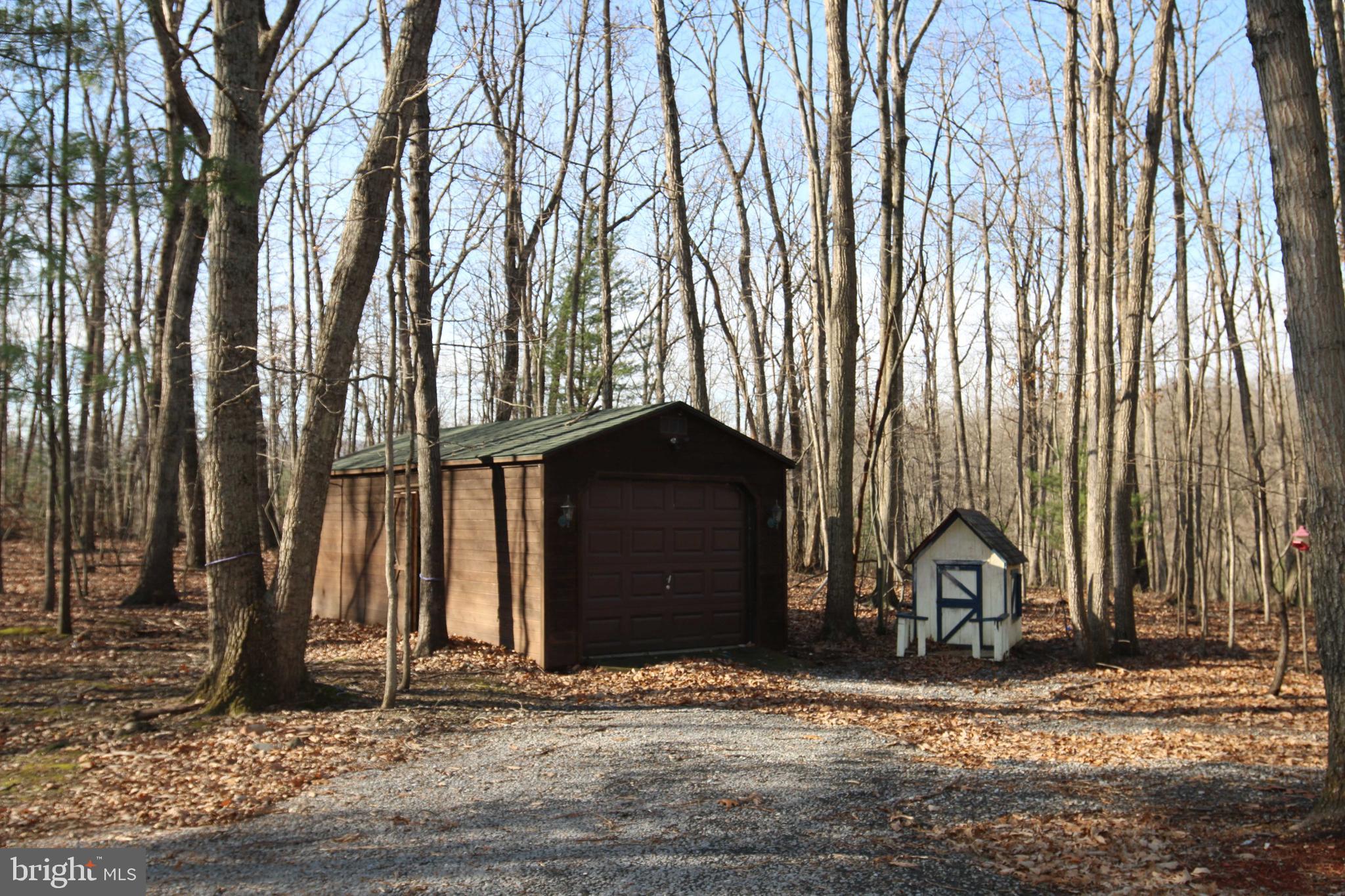 264 Getaway Road Hedgesville, WV 25427 - Photo 6 of 18 Gallery Image 6