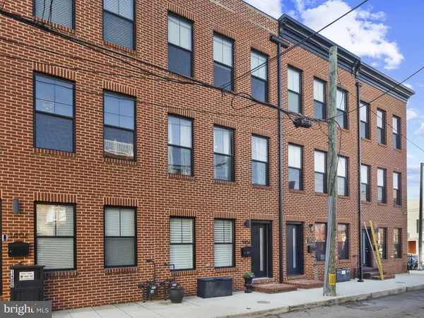 a front view of a building