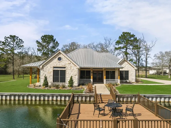 $989,800 | 15866 Highway 326, Sour Lake, TX 77659