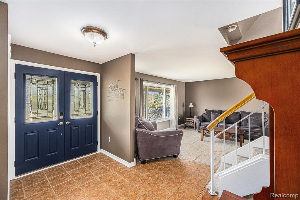 22532 Meadowbrook Road Novi, MI 48375 - Photo 4 of 39