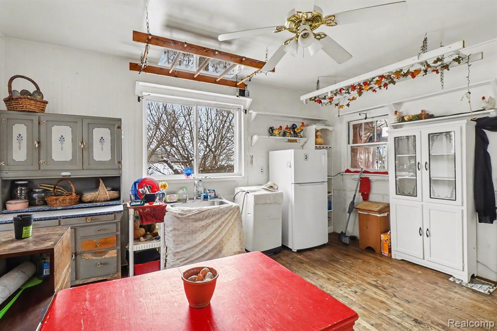 12102 Rolston Road Byron, MI 48418 - Photo 10 of 31