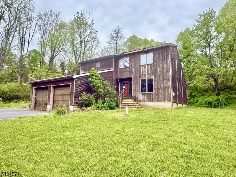 64 Quarry West Road Belvidere, NJ 07823 - Photo 1 of 16