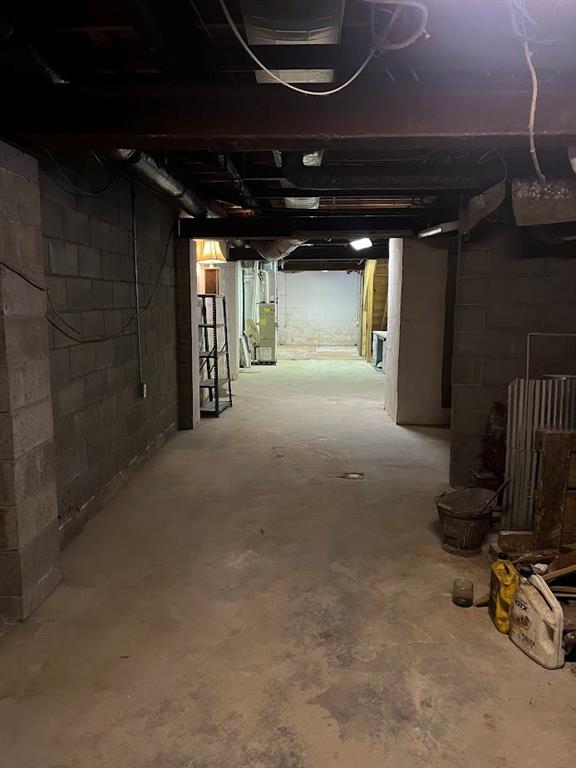 266 Tollgate Run Waynesburg, PA 15370 - Photo 18 of 20 a view of a room with gym equipment