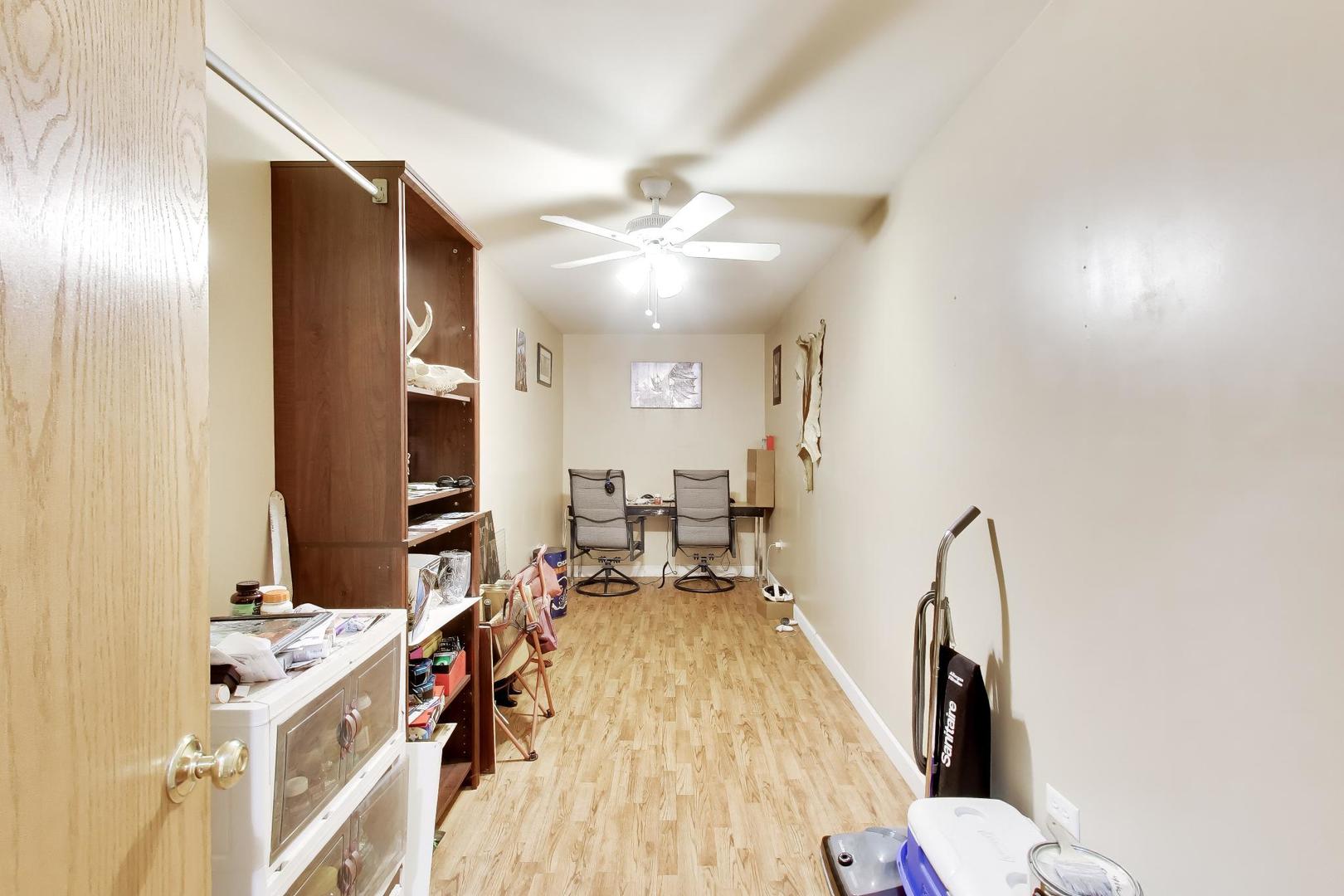 58 Rolling Oaks Road, Unit D Sugar Grove, IL 60554 - Photo 23 of 32 Gallery Image 23