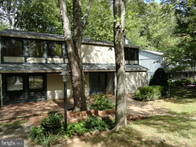 2343 Old Trail Drive Reston, VA 20191 - Photo 10 of 24 Exterior (Front)