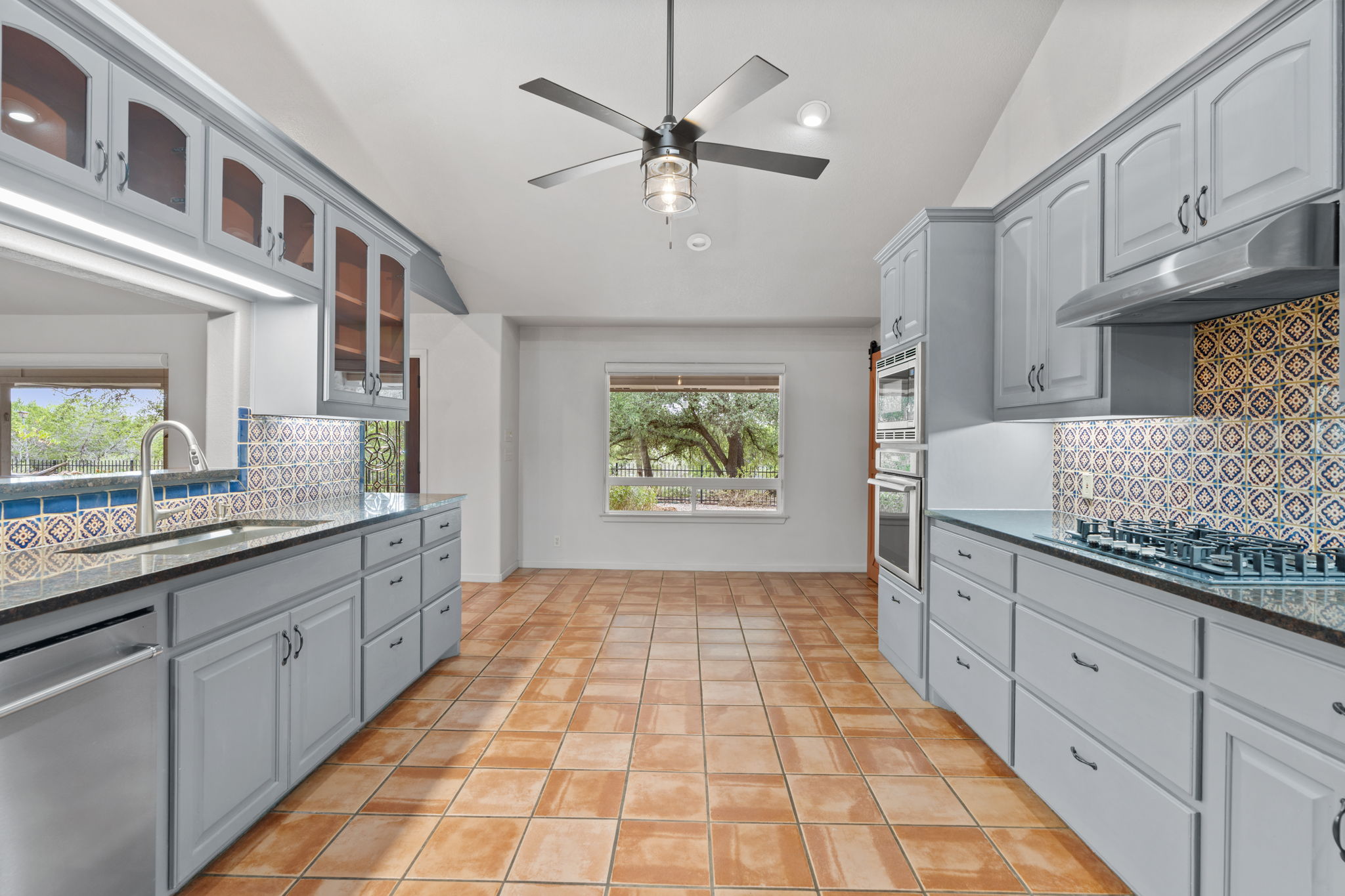 24 Long Creek Road Austin, TX 78737 - Photo 12 of 36 Gallery Image 12
