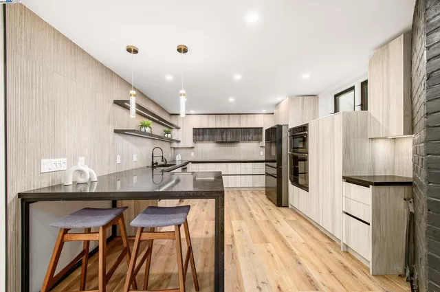 $2,650,000 | 4073 Stanley Boulevard, Pleasanton, CA 94566