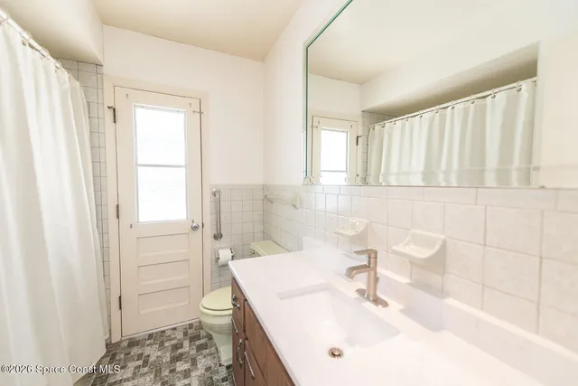 $2,750 | 5855 Whispering Lane, Titusville, FL 32780