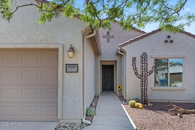 $259,000 | 21321 East Volunteer Drive, Red Rock, AZ 85145