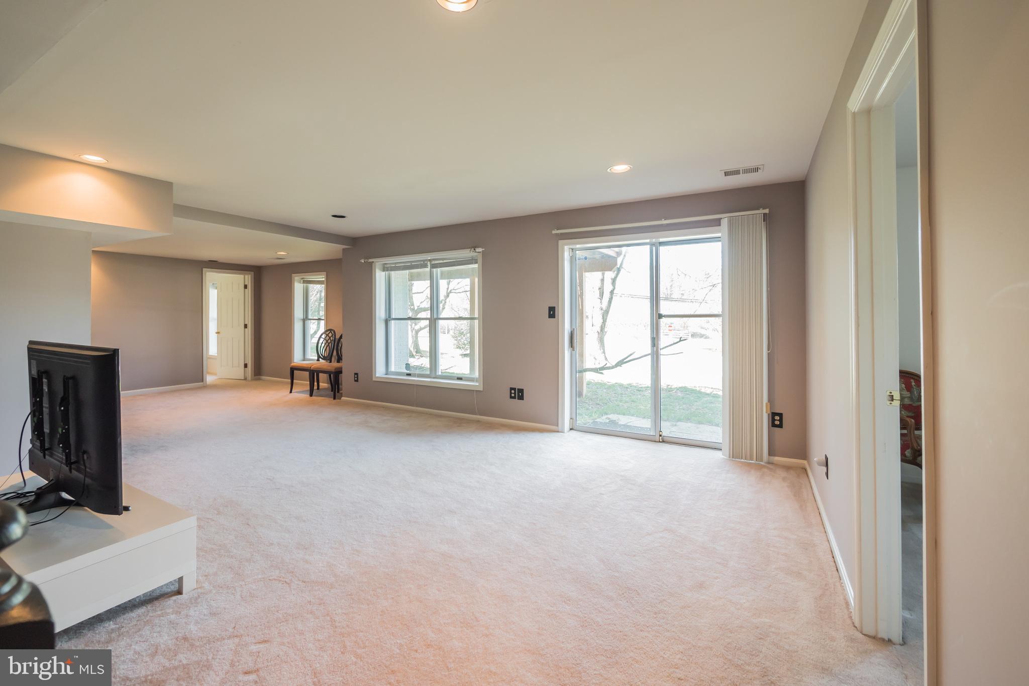18924 Falling Star Road Germantown, MD 20874 - Photo 30 of 33 Gallery Image 30