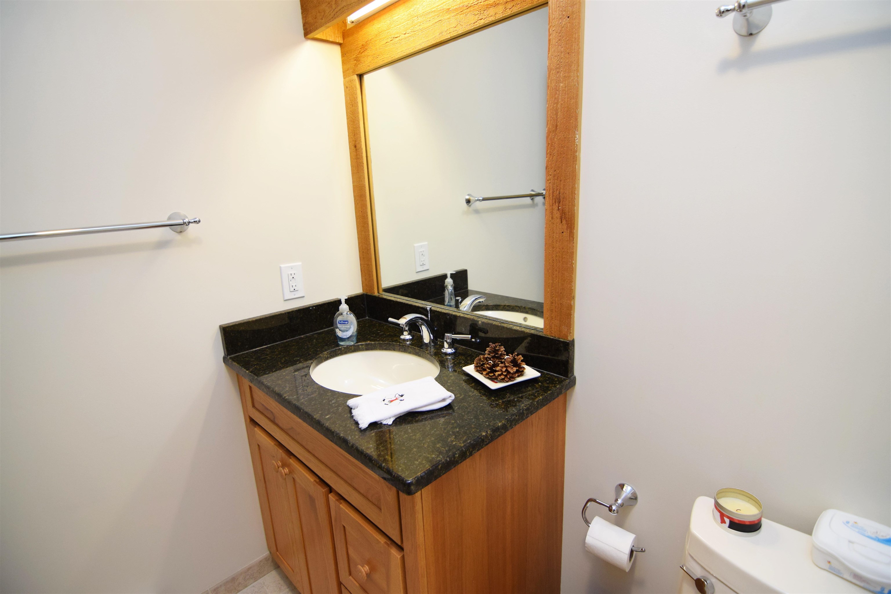 4 Highwood Road, Unit 1 Lincoln, NH 03251 - Photo 35 of 37