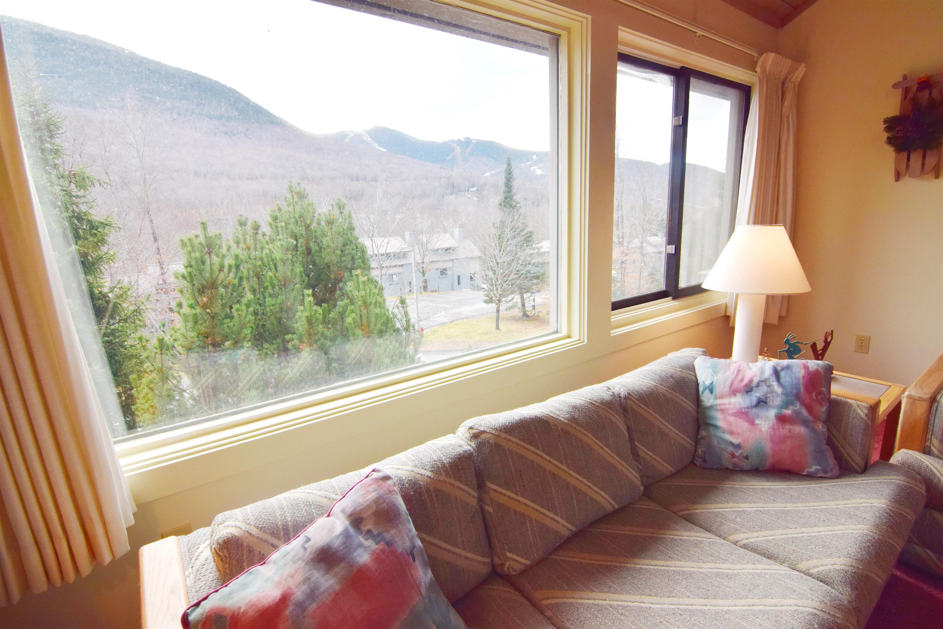 4 Highwood Road, Unit 1 Lincoln, NH 03251 - Photo 5 of 37
