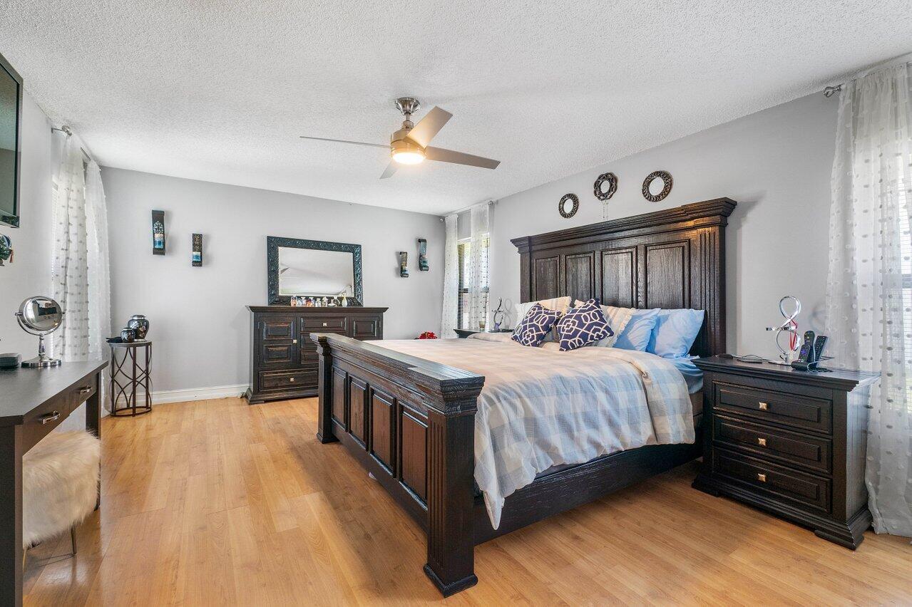 22491 Ensenada Way Boca Raton, FL 33433 - Photo 17 of 40 018-22491EnsenadaWay-BocaRaton-FL-33433-