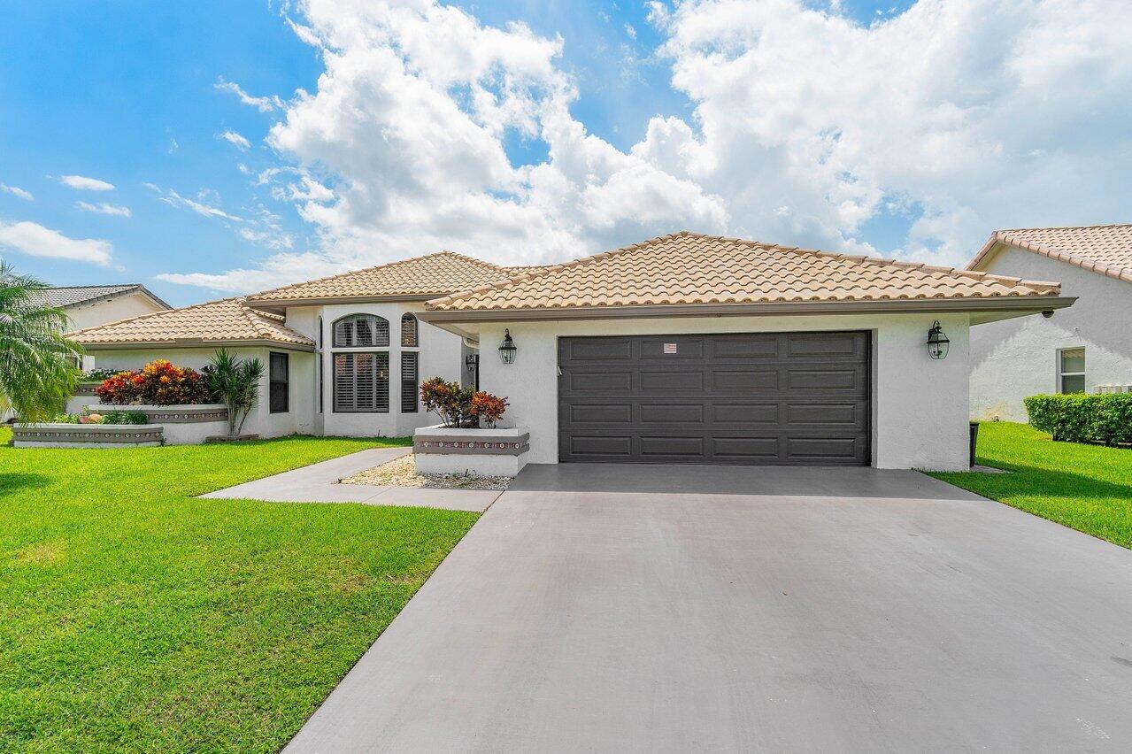 22491 Ensenada Way Boca Raton, FL 33433 - Photo 3 of 40 003-22491EnsenadaWay-BocaRaton-FL-33433-