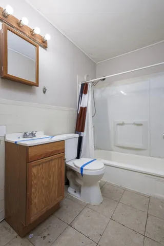 $1,250 | 621 East Meyers Avenue, Hazel Park, MI 48030