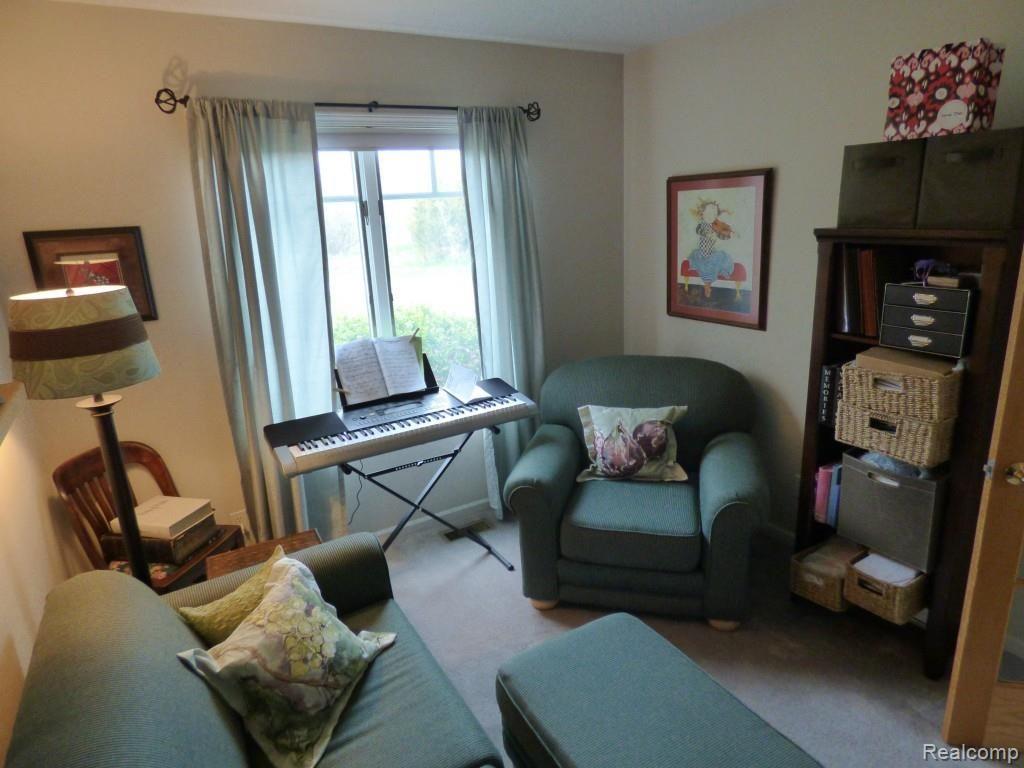 5285 West Ellsworth Road Ann Arbor, MI 48103 - Photo 6 of 36 P1120146.jpg
