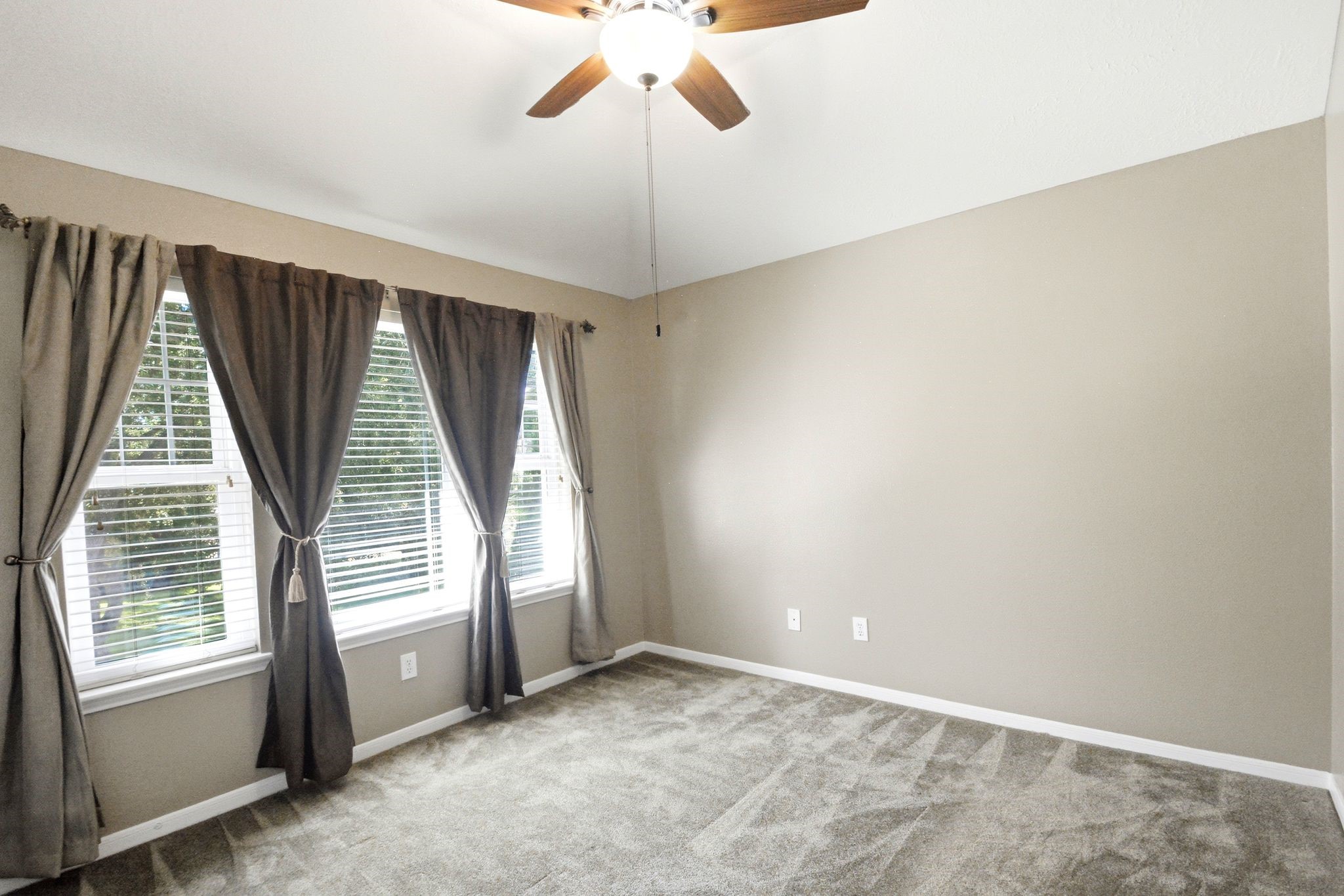 2718 Honeysuckle Walk Spring, TX 77388 - Photo 32 of 44