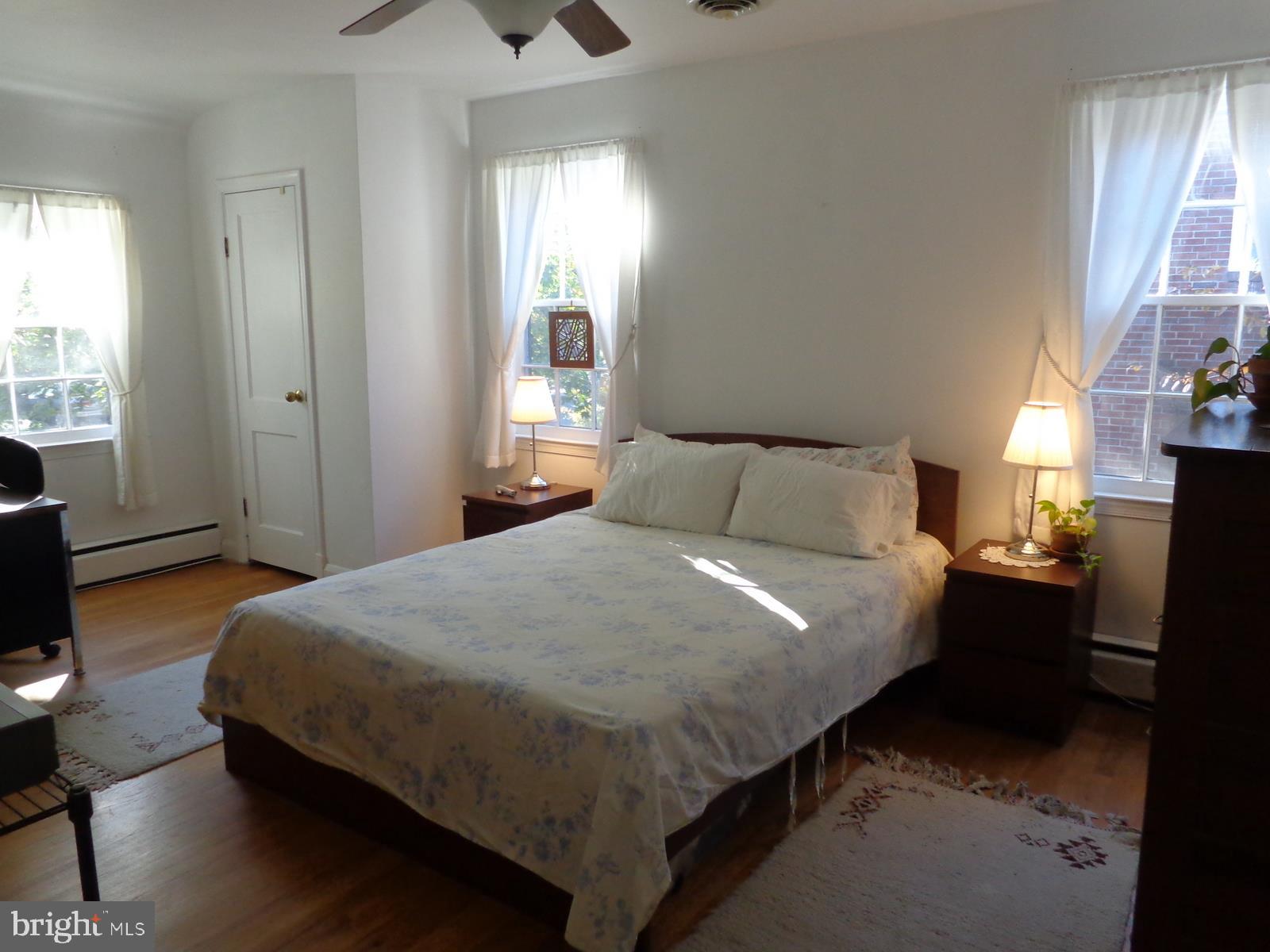 518 Holden Road Baltimore, MD 21286 - Photo 7 of 17 Main bedroom on upper level